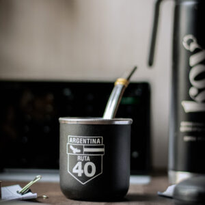 MATE DE ACERO  CON BOMBILLA CHATA -RUTA 40-