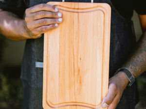 TABLA DE EUCA CON ASAS DE ALUMINIO