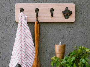 DESTAPADOR DE PARED Y PERCHERO X 3  -SALTA-