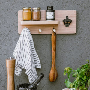 DESTAPADOR DE PARED Y PERCHERO CON ESTANTE  -JUJUY-