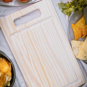 TABLA DE PINO CON ASA